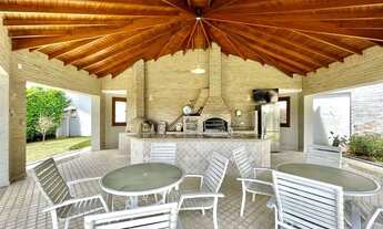 Imagem 5: Casa de condomínio para aluguel e venda com 752 metros quadrados com 5 quartos