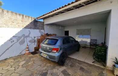 Imagem 2: Casa para Venda em Presidente Prudente, Vila Rosa, 3 dormitórios, 1 suíte, 5 banheiros, 2