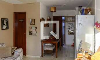 Imagem 2: Apartamento para Aluguel - São João do Rio Vermelho, 2 Quartos, 50 m2