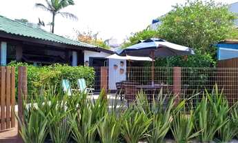 Imagem 2: Casa para aluguel com 120 metros quadrados com 3 quartos em Praia de Bombas - Bombinhas