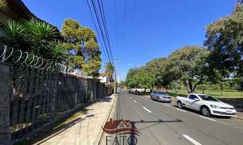 Imagem 3: Casa em frente a praça, excelente localização