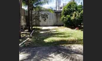 Imagem: Casa com terreno bom pra construir