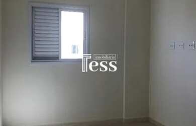 Imagem 5: ALUGA - Apartamento de 2 quartos com sacada 2 banheiros 2 vagas portaria elevador bairro P