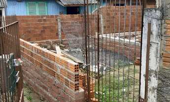 Imagem 3: Terreno na vargas 8x12 com telhas junto não é invasão