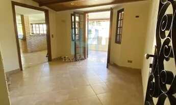 Imagem 5: Casa Comercial para Locação em Arujá, Jardim Vitória, 2 dormitórios, 2 suítes, 1 banheiro