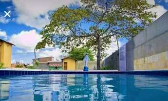 Imagem: Prive com piscina em condomínio fechado