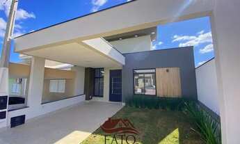 Imagem: Linda casa térrea nova com três suítes