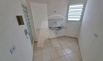 Imagem 5: Casa em condomínio com 1 quarto, cozinha e banheiro