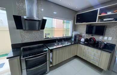 Imagem 3: Casa Duplex no Condomínio Palm Village