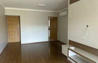 Imagem 2: Apartamento Apartamento com 3 dormitórios