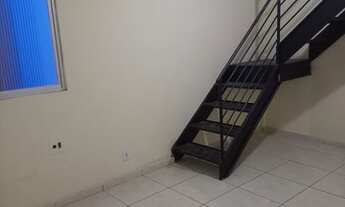 Imagem 2: Colegio Casa para aluguel possui 80 metros quadrados com 2 quartos com terraço