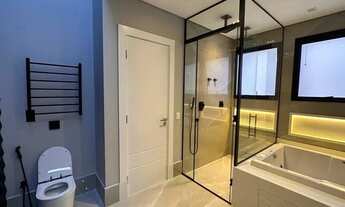 Imagem 6: Casa em Condomínio para Venda em Santana de Parnaíba, Tamboré, 5 dormitórios, 5 suítes, 8