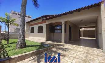 Imagem 2: Casa com Piscina quadra do Mar para locação diaria