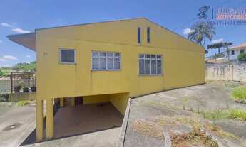 Imagem 2: Casa à venda nas Mercês, com 5 quartos sendo 1 suíte