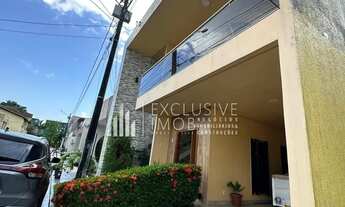 Imagem 6: Imóvel para aluguel e venda tem 220 metros quadrados com 4 quartos