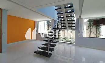 Imagem 2: Casa Sobrado Alto Umuarama 236m² com 04 quartos - Uberlândia - MG