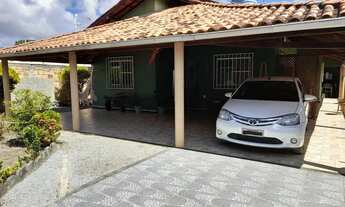 Imagem: Bela casa de praia com três quartos, sendo