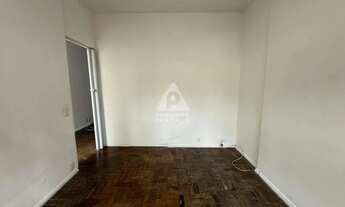 Imagem 3: Apartamento 2 quartos e dependência completa em Botafogo