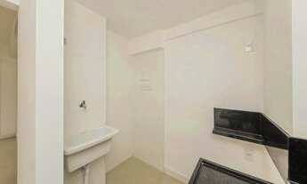 Imagem 3: Apartamento de 2 quartos com lazer coladinho no Centro para venda