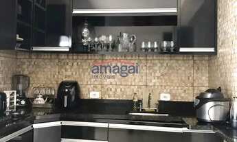 Imagem: Sobrado em Jacareí, no bairro Jardim Mesquita