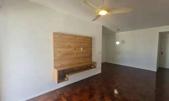 Imagem 3: Lindo Apt, 02 Qtos (1 suíte), sala e cozinhas amplas, dependência completa. 01 vaga de gar