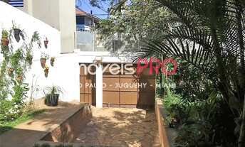 Imagem 6: Casa em Moema de 237m² com piscina e churrasqueira