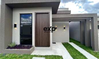 Imagem 2: Casa com Design Moderno em Condomínio Fechado