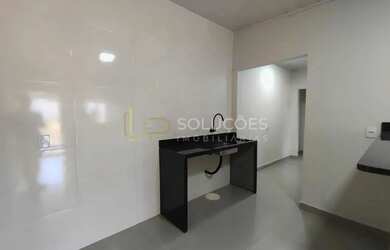 Imagem 6: 2 Quartos | Condomínio | Portão Eletrônico | IPTU Desmembrado