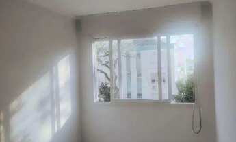 Imagem 2: Apartamento reformado com 2 dormitórios 55m² privativos, com vaga no bairro Leopoldina