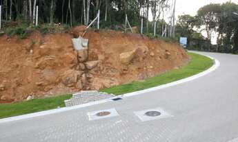 Imagem 6: Gramado - Terreno Padrão - Vale das Colinas