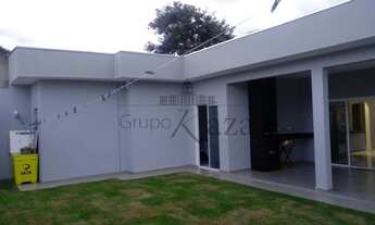 Imagem 4: Casa para venda tem 304 metros quadrados com 3 quartos em Jardim do Vale - Jacareí - SP