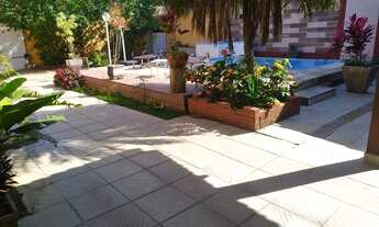 Imagem 5: Sobrado para venda com 240 metros quadrados com 3 quartos em Guaiúba - Guarujá - SP