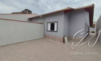 Imagem 3: Casa para venda possui 67 metros quadrados com 2 quartos em Campos Elíseos - Itanhaém - SP