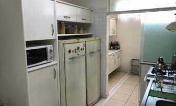 Imagem 2: Casa de condomínio sobrado para venda tem 225 metros quadrados com 3 quartos