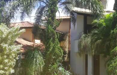 Imagem 2: Casa de condomínio para aluguel e venda com 697 metros quadrados com 5 quartos