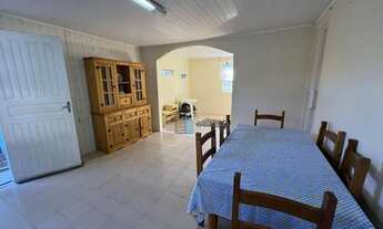 Imagem 2: Casa Desocupada em Ótima Localização no Bairro Monte Verde, Florianópolis !!