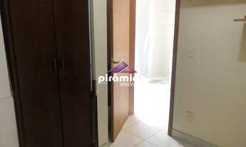 Imagem 7: Casa para venda com 570 metros quadrados com 5 quartos