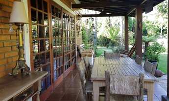 Imagem 4: Casa para venda tem 400 metros quadrados com 5 quartos