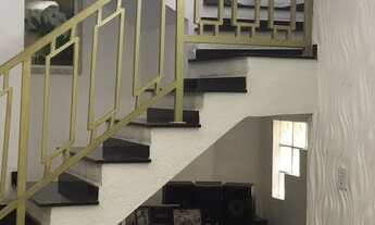 Imagem 7: Sobrado para venda tem 187 metros quadrados com 3 quartos em Vila Colorado - Suzano - SP