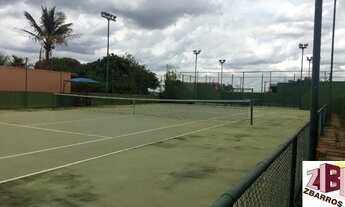 Imagem 3: Terreno com quadra de Tênis e Paddle