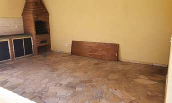 Imagem 2: JUSTEM IMÓVEIS Casa com 3 dormitórios