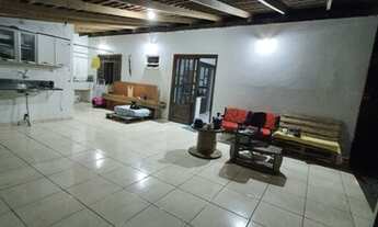 Imagem 6: Ótima casa residencial localizada no bairro Itoupavazinha. 3 quartos, área de festas, quin