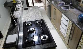 Imagem 7: Casa de condomínio para venda tem 290 metros quadrados com 4 quartos