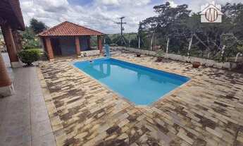 Imagem 2: Linda chácara com 2 dormitórios, piscina, bairro povoado, pertinho da cidade à venda, 790