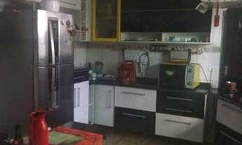 Imagem 4: Sobrado para Venda em Suzano, Parque Maria Helena, 5 dormitórios, 2 banheiros, 2 vagas