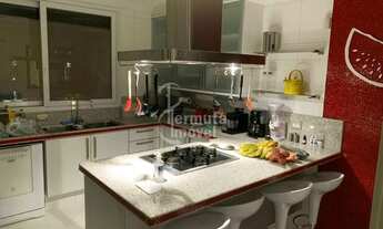 Imagem 4: Casa para venda mobiliada com 430m², 4 suítes, sala de TV, piscina, adega e paisagismo no