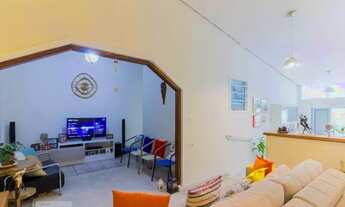 Imagem 2: Térrea para venda possui 270 metros quadrados com 2 quartos em Vila Barros - Guarulhos - S