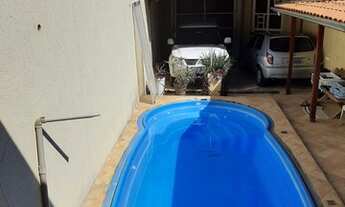Imagem: Sobrado Jd.Pinhal com piscina-R$ 590 mil