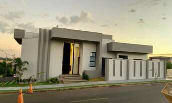 Imagem 4: Casa de condomínio para venda possui 120 metros quadrados com 3 quartos