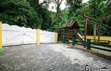 Imagem 2: Sobrado próximo a praia